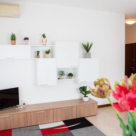 Apartament Sunrise 15 Min Duomo Mediolan Zewnętrze zdjęcie